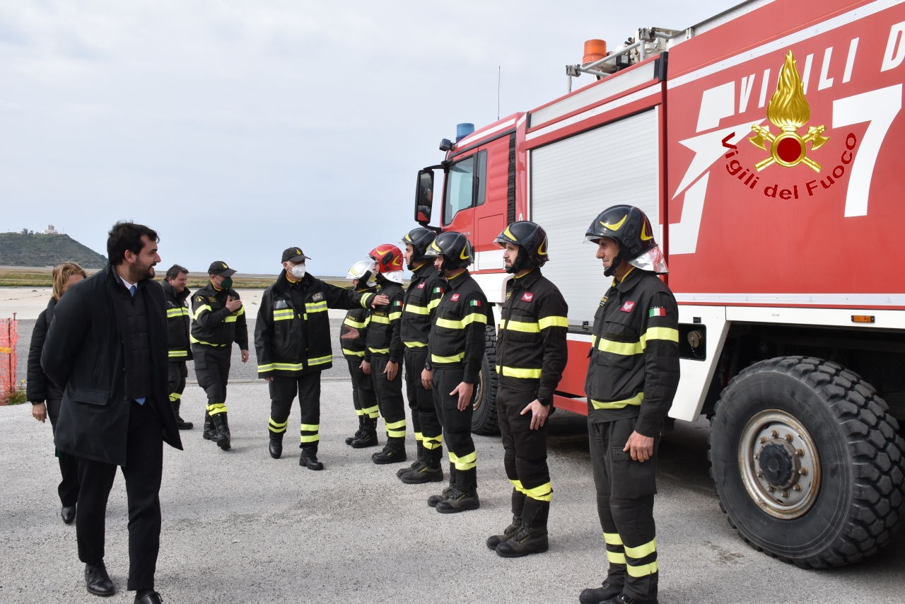 Vigili del fuoco siciliani al limite della sopportazione, Sistema del  soccorso a rischio - BlogSicilia - Ultime notizie dalla Sicilia