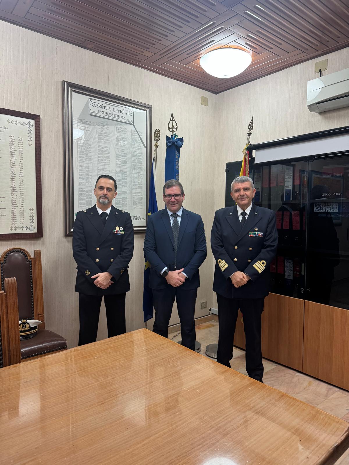 Castellammare, il Comandante della Capitaneria di Porto di Trapani in ...